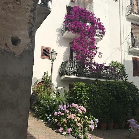 דירות ליפארי Casa Isabella Loc Turist Br מראה חיצוני תמונה