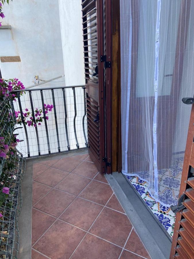 דירות ליפארי Casa Isabella Loc Turist Br מראה חיצוני תמונה