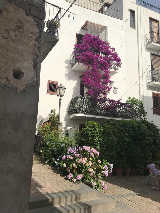 דירות ליפארי Casa Isabella Loc Turist Br מראה חיצוני תמונה